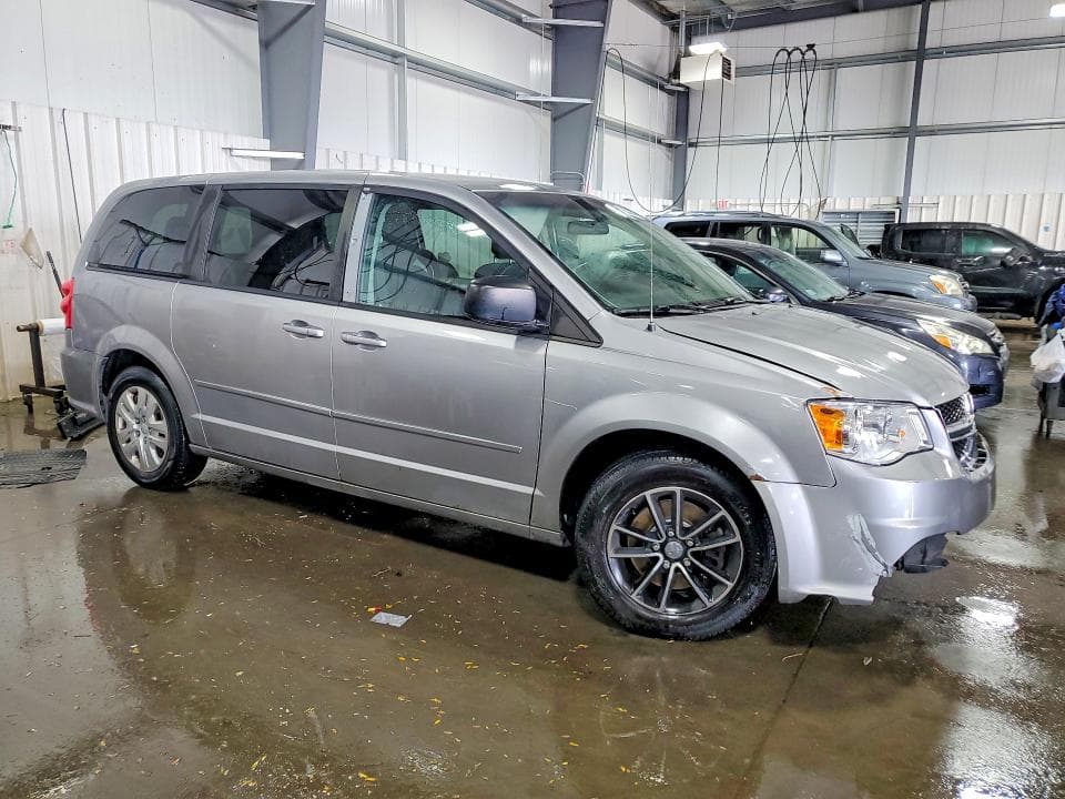 2019 DODGE GRAND CARAVAN SE 4