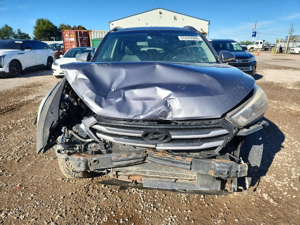 2017 HYUNDAI TUCSON SE 5