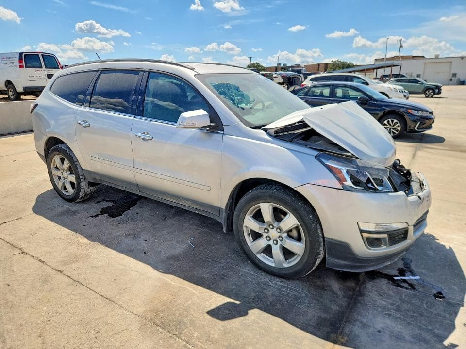 2017 CHEVROLET TRAVERSE LT 4
