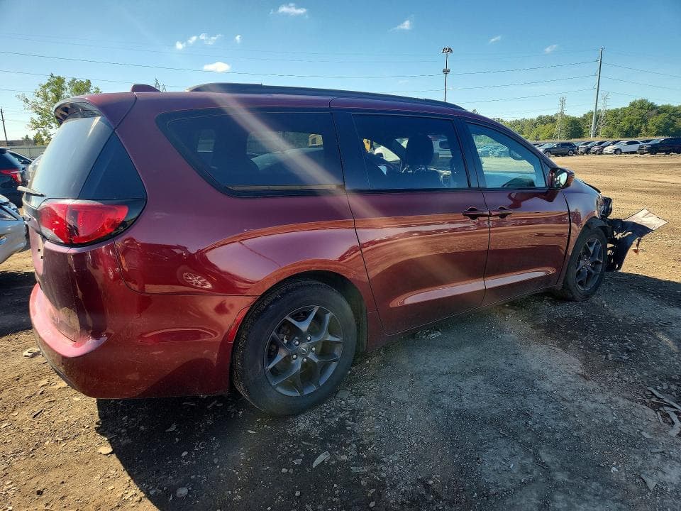 2019 CHRYSLER PACIFICA TOURING L PLUS 3