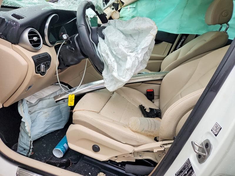 2021 MERCEDES-BENZ GLC 300 7