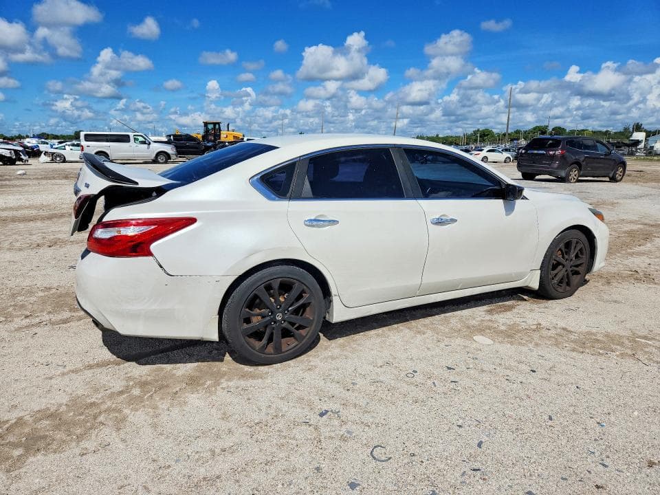 2017 NISSAN ALTIMA 2.5 SR 3