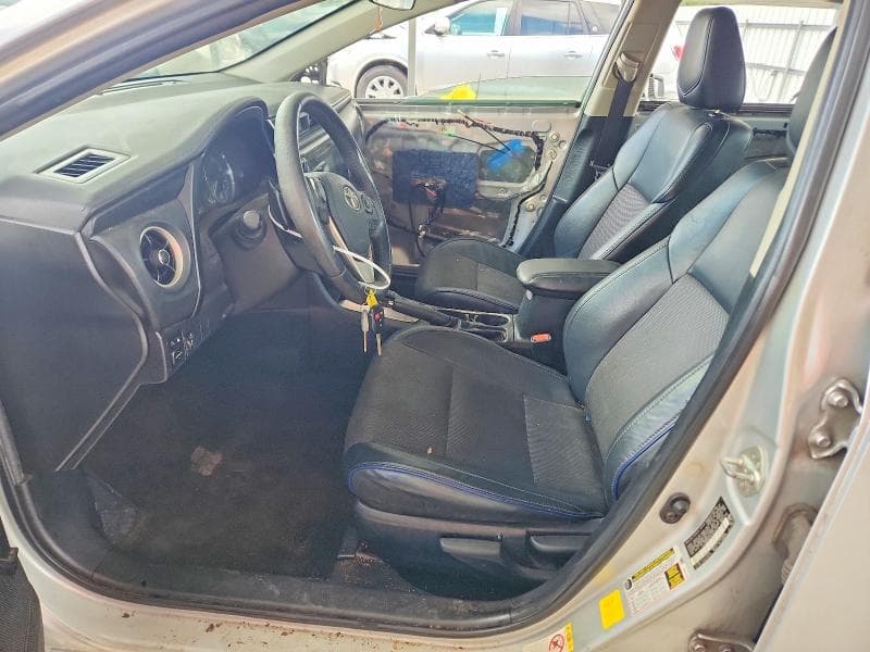 2019 TOYOTA COROLLA SE 7
