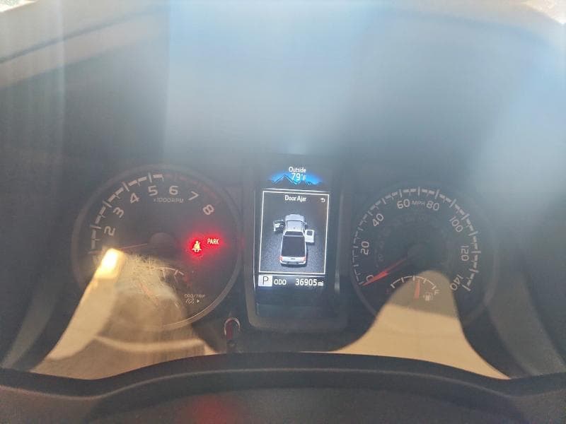 2023 TOYOTA TACOMA SR 9