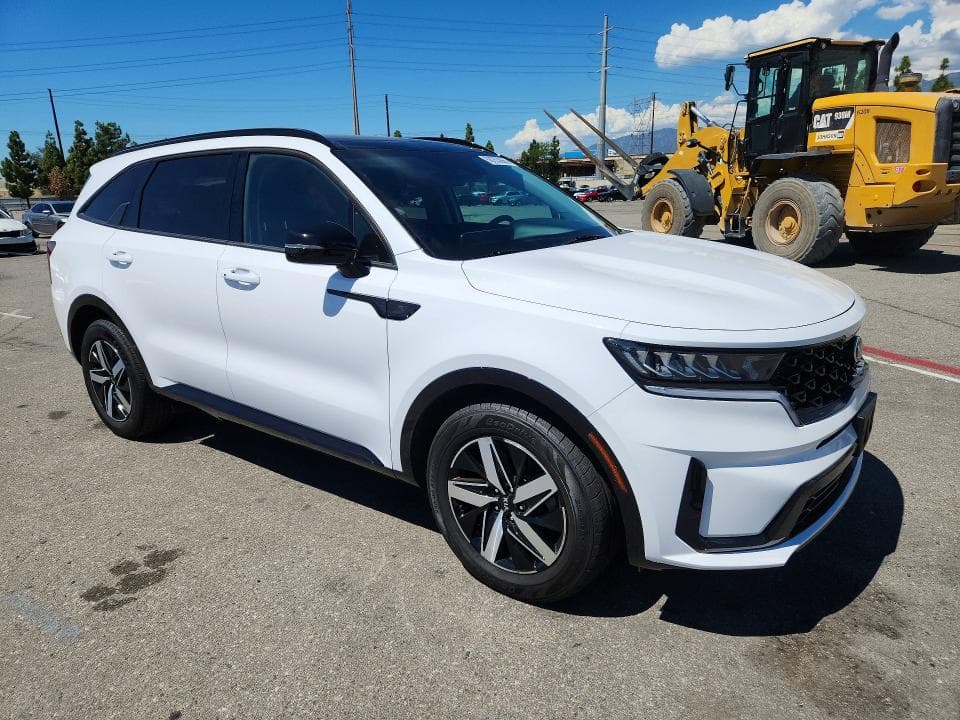 2021 KIA SORENTO S 4