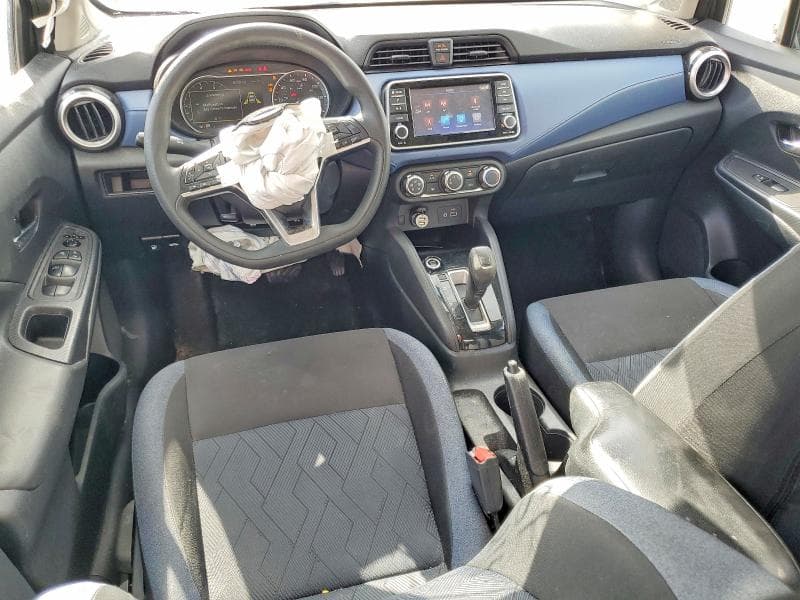 2023 NISSAN VERSA SV 8
