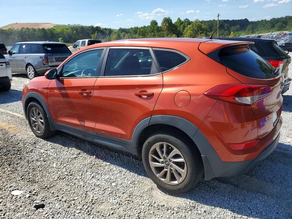 2017 HYUNDAI TUCSON SE 2