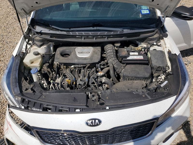 2017 KIA FORTE5 SX 11
