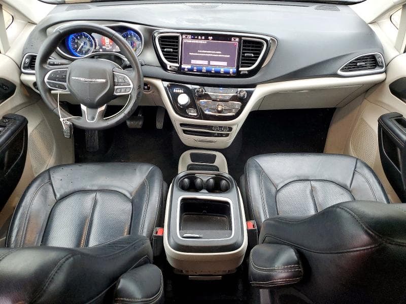 2022 CHRYSLER PACIFICA TOURING L 8