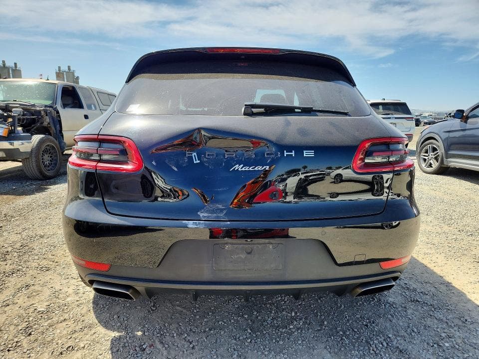 2017 PORSCHE MACAN 6