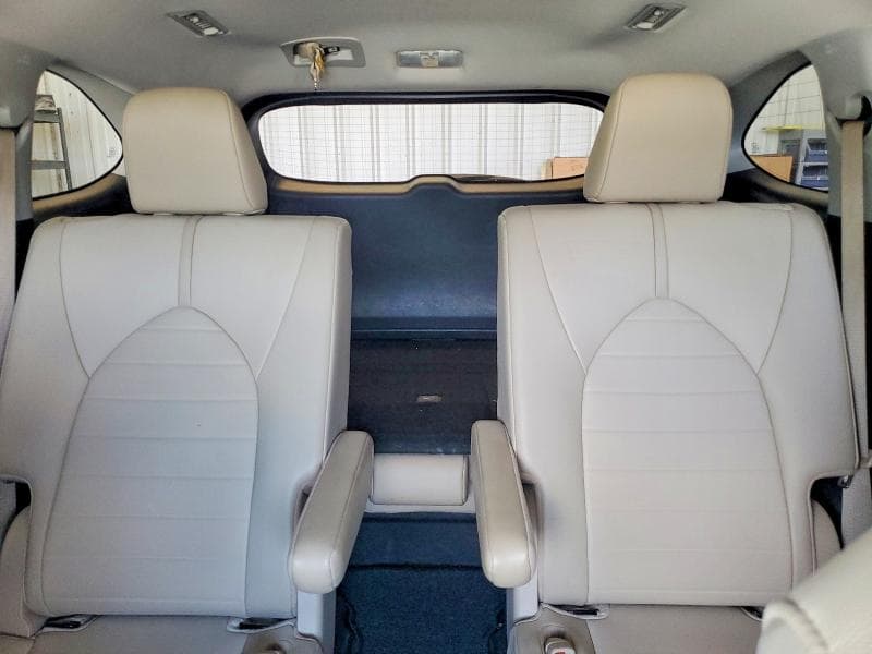 2020 TOYOTA HIGHLANDER XLE 10