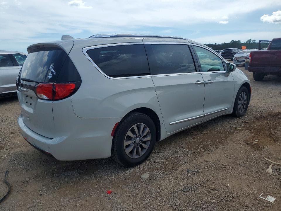 2020 CHRYSLER PACIFICA TOURING L PLUS 3