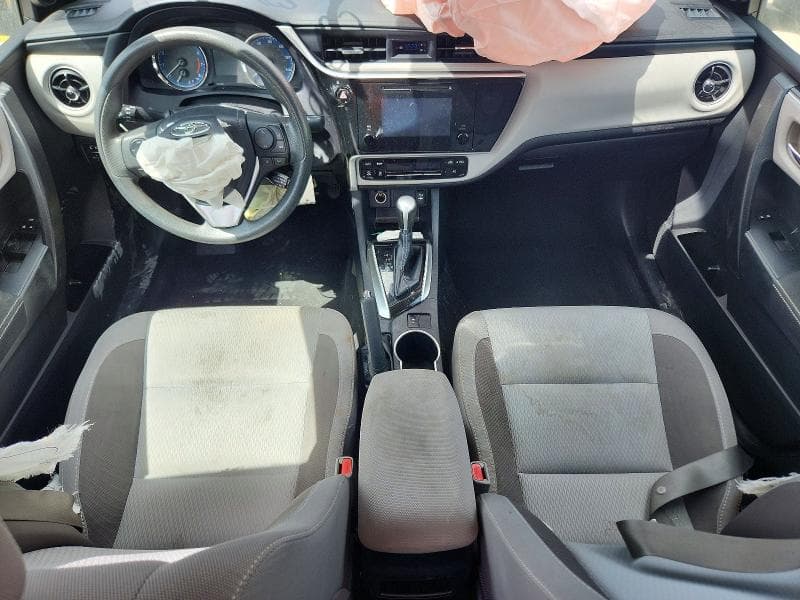 2018 TOYOTA COROLLA LE 8