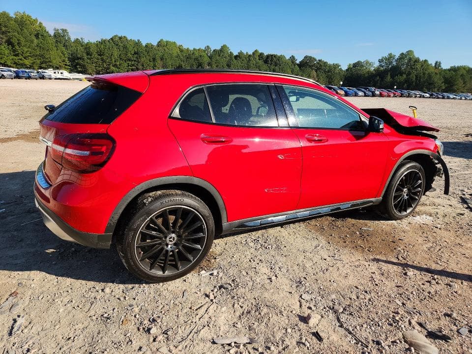 2020 MERCEDES-BENZ GLA 250 3