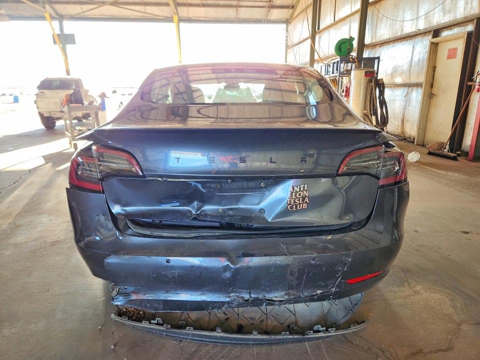 2018 TESLA MODEL 3 6