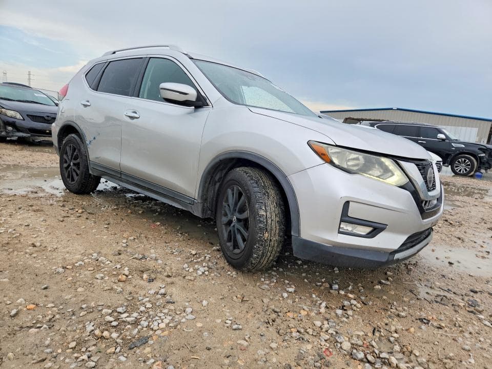 2019 NISSAN ROGUE SV 4