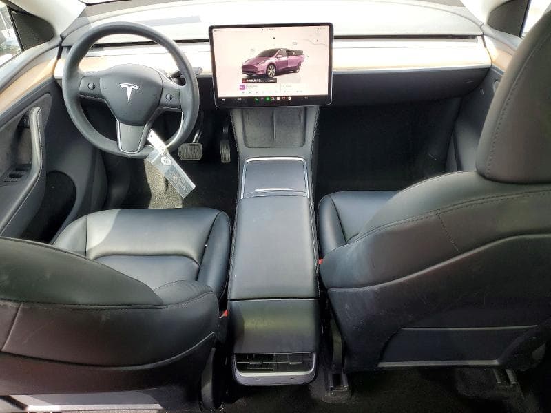 2023 TESLA MODEL Y 8