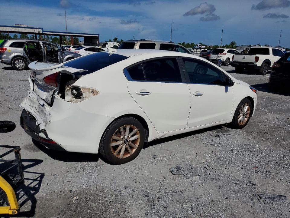 2017 KIA FORTE S 3
