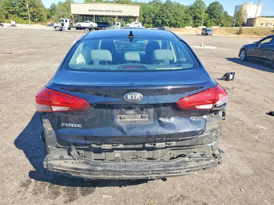 2017 KIA FORTE LX 6