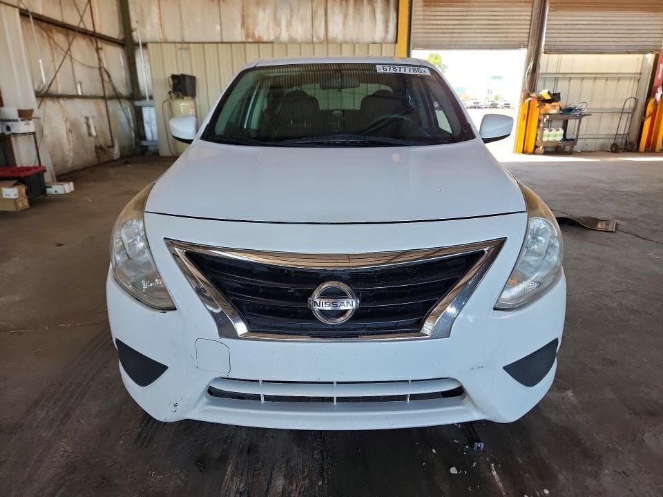 2018 NISSAN VERSA SV 5