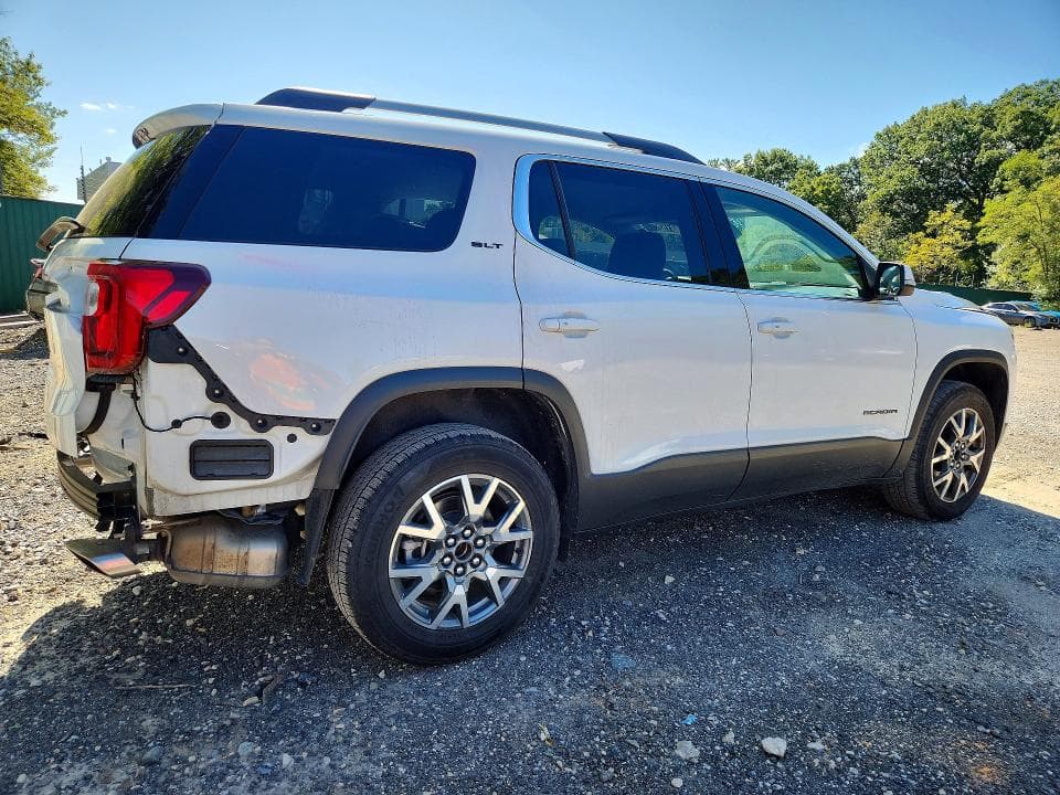 2023 GMC ACADIA SLT 3