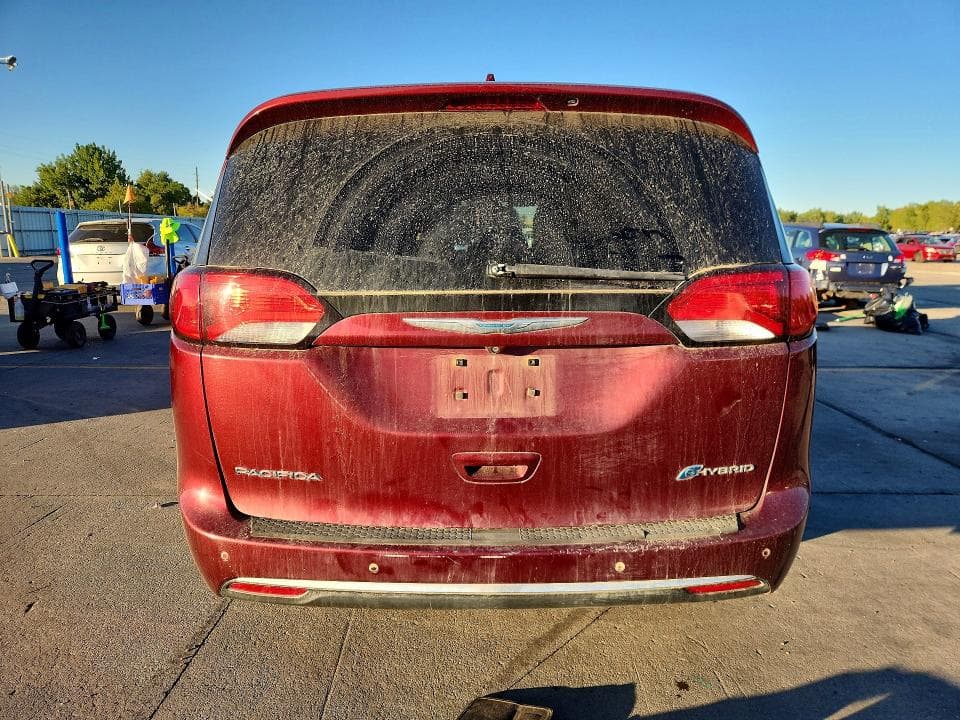 2018 CHRYSLER PACIFICA HYBRID LIMITED 6