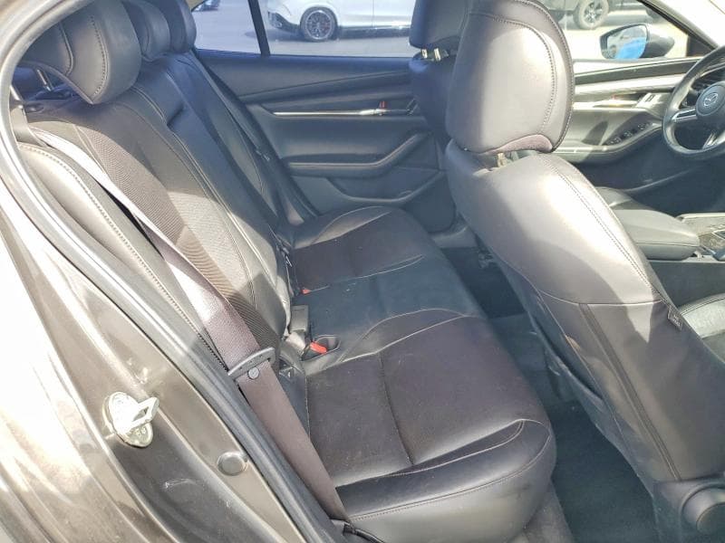 2021 MAZDA 3 PREMIUM 10
