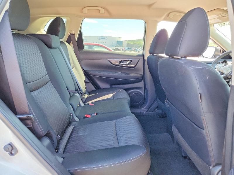 2020 NISSAN ROGUE SV 11