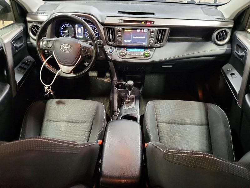 2018 TOYOTA RAV4 XLE 8