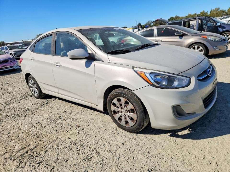 2017 HYUNDAI ACCENT SE 4