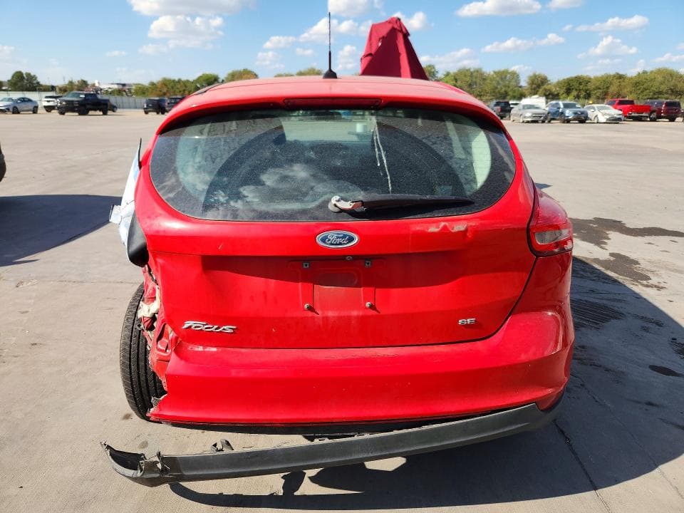 2017 FORD FOCUS SE 6