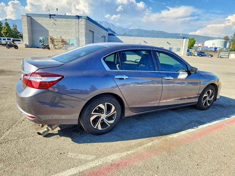 2017 HONDA ACCORD LX 3