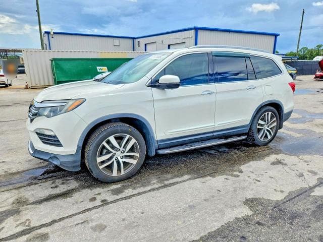 2018 HONDA PILOT TOURING - 1