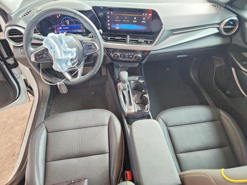 2025 CHEVROLET TRAX ACTIV 8