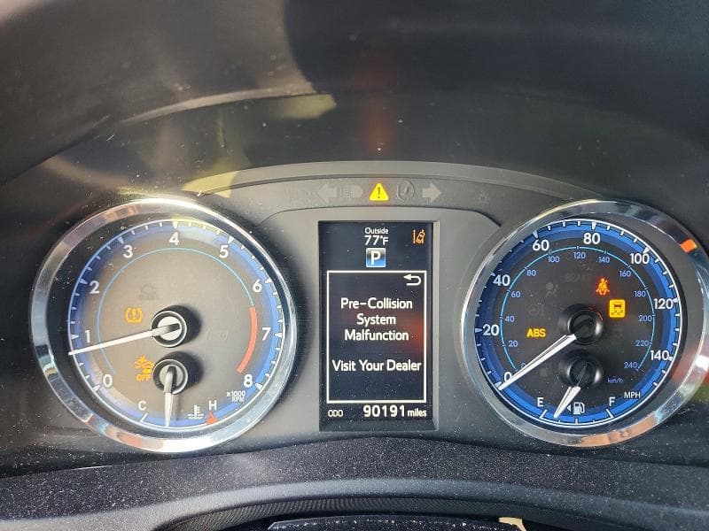 2017 TOYOTA COROLLA XSE 9