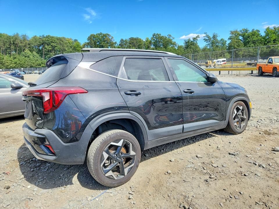 2025 KIA SELTOS EX 3