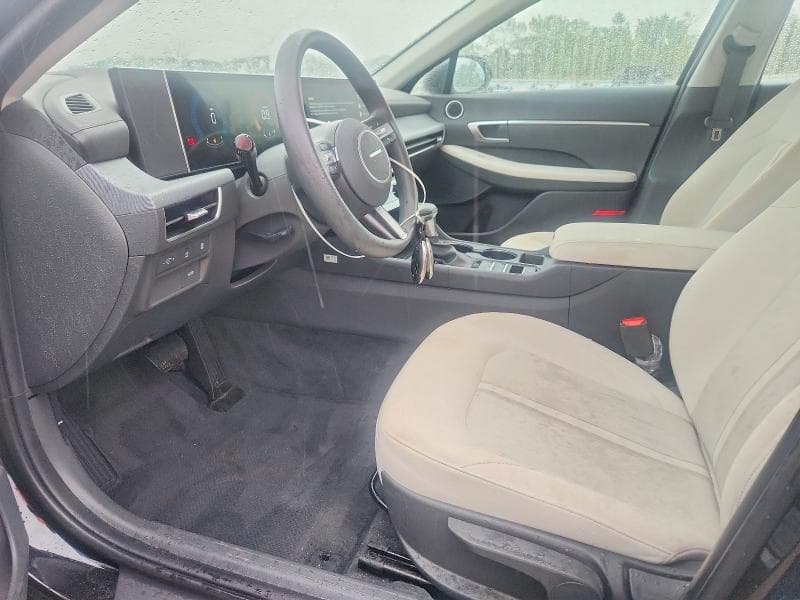 2025 HYUNDAI SONATA SE 7