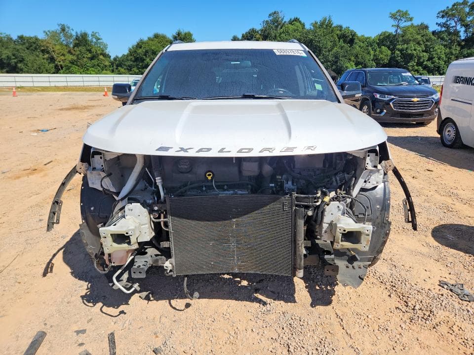 2017 FORD EXPLORER XLT 5