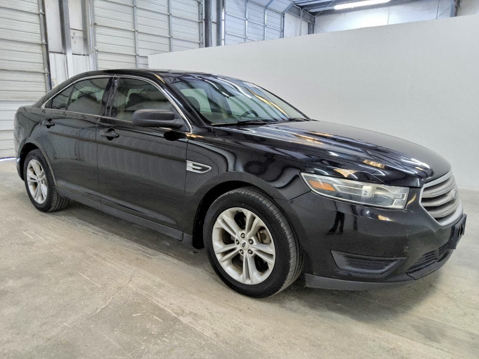 2017 FORD TAURUS SE 4