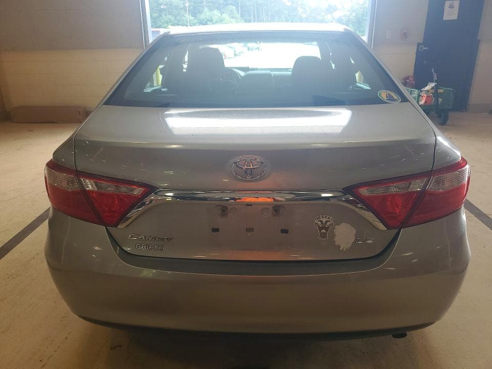 2017 TOYOTA CAMRY LE 6