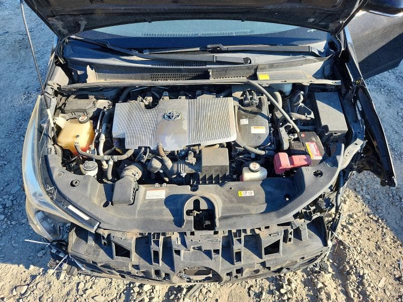 2017 TOYOTA PRIUS FOUR 11