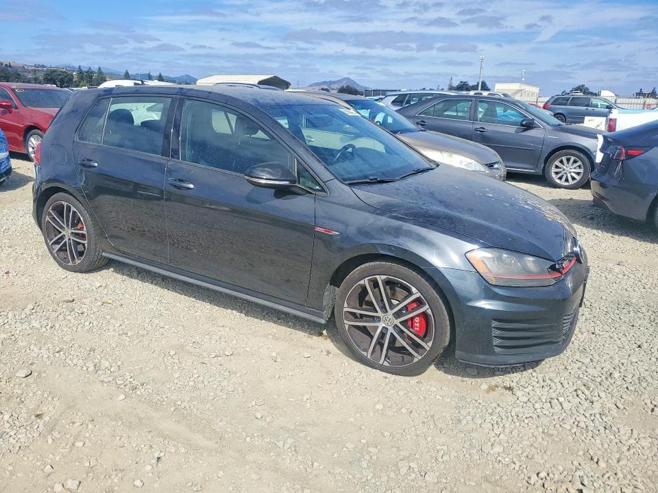 2017 VOLKSWAGEN GTI S/SE 4