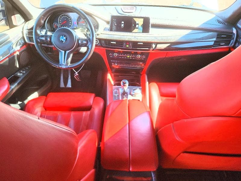 2017 BMW X6 M 8
