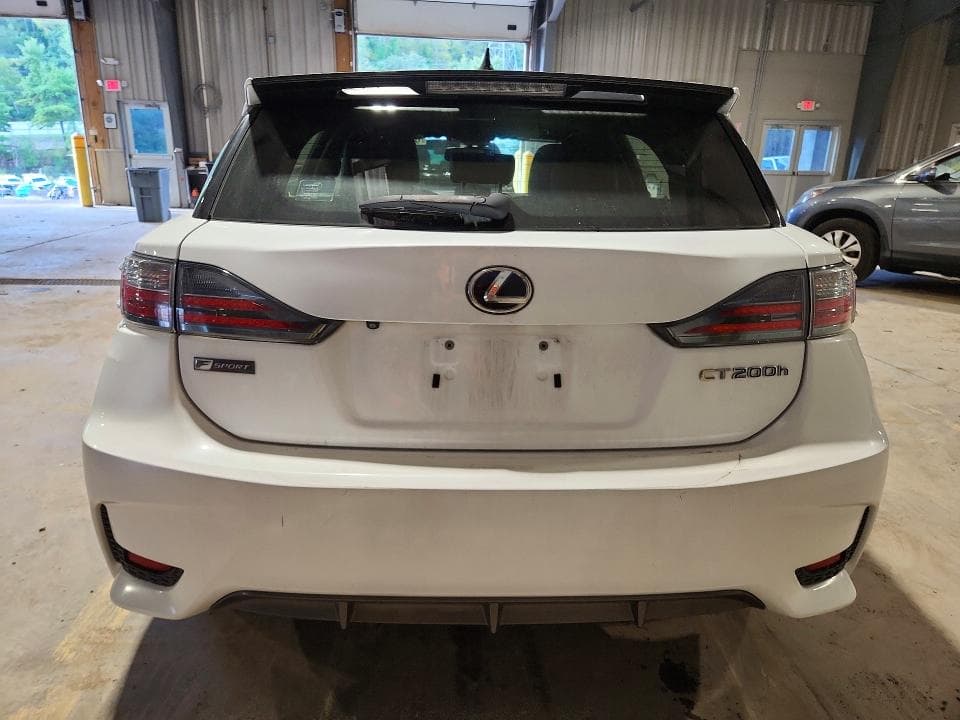 2017 LEXUS CT 200 6