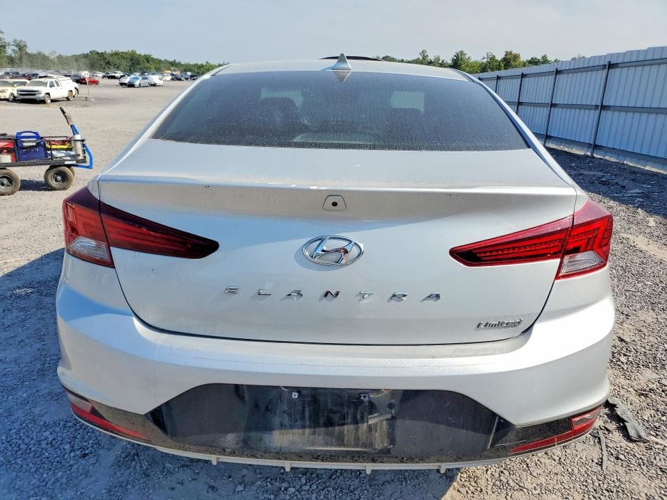 2019 HYUNDAI ELANTRA LIMITED 6
