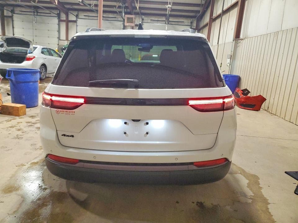 2026 JEEP GRAND CHEROKEE BASE 6