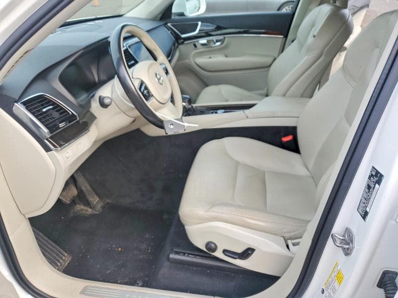 2017 VOLVO XC90 T6 7