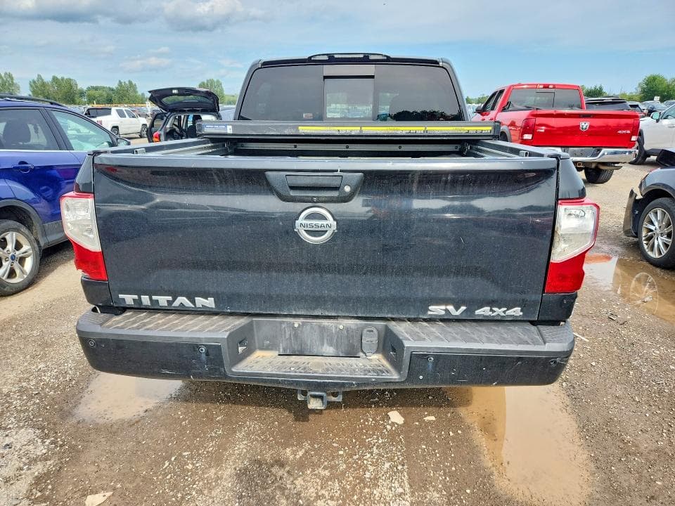 2017 NISSAN TITAN SV 6