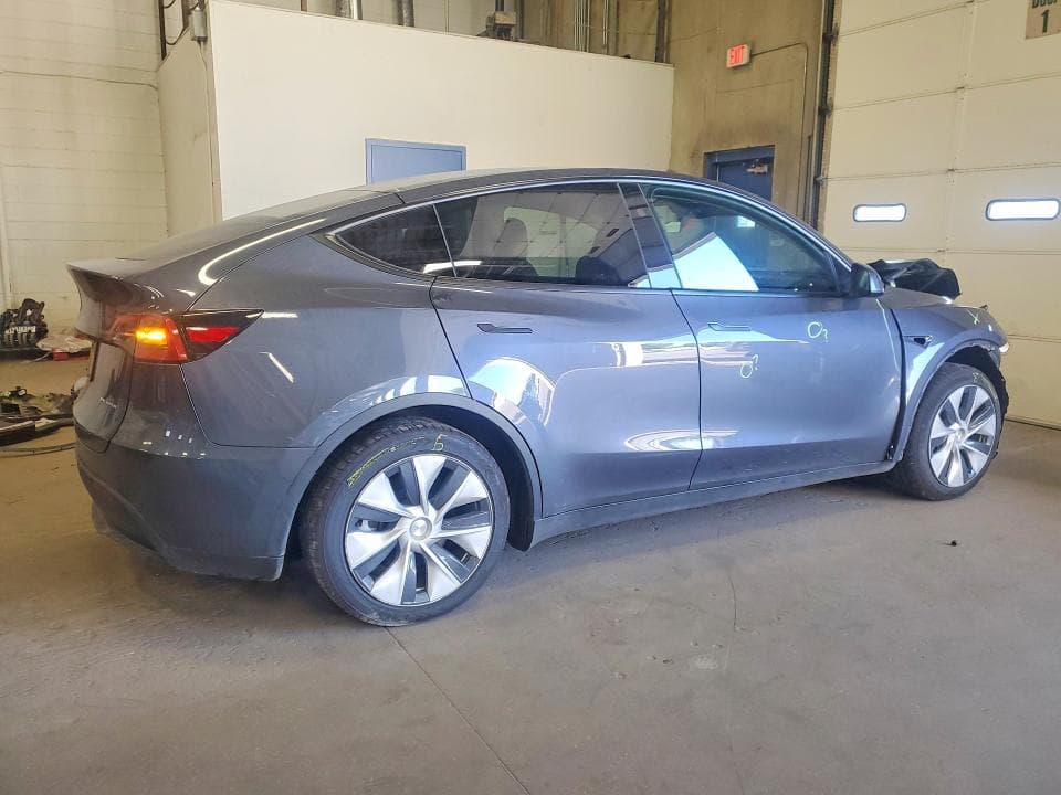 2023 TESLA MODEL Y 3