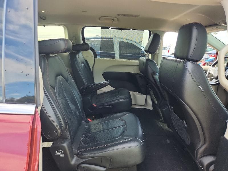 2020 CHRYSLER PACIFICA TOURING L 10